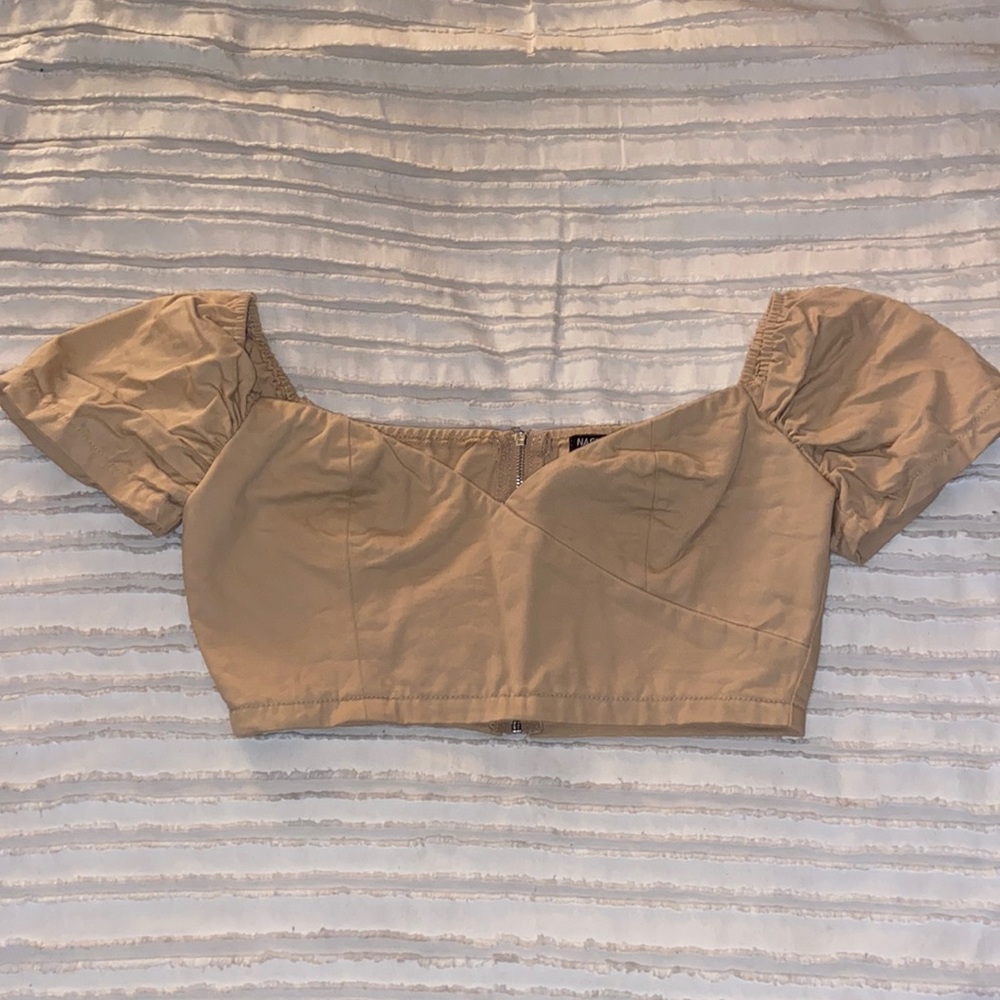 NWOT nasty gal cropped puff sleeve top